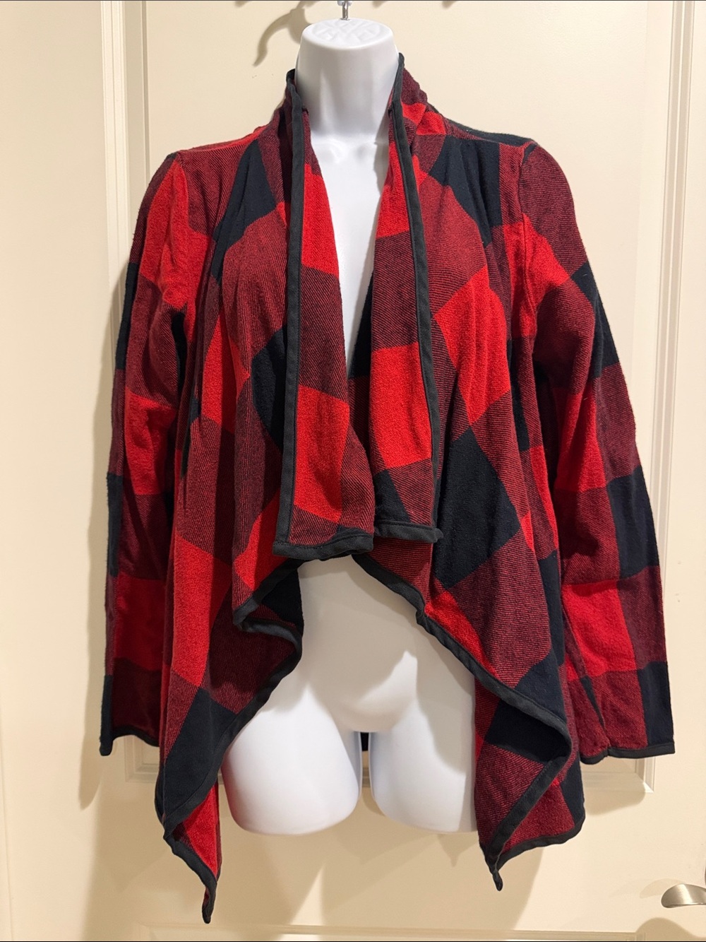 Natural Reflections Red and Black Plaid Open-Front Cardigan